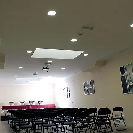 Centro فندق 3*